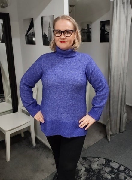 B.Copenhagen villapaita eri v&auml;reiss&auml;