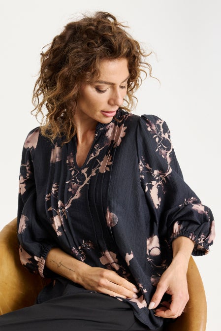 In Front  Cat pusero koko XXL