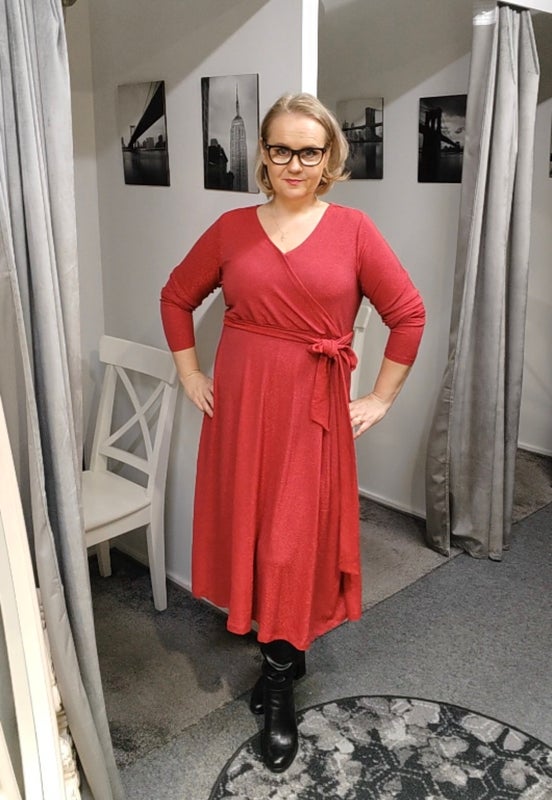 Zhenzi Jaylee punainen mekko