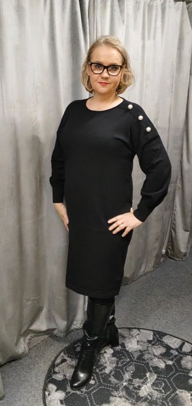 In Front Camille neulemekko