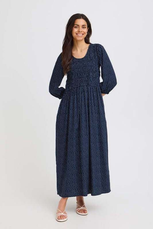 Fransa Frlaya  mekko eri v&auml;reiss&auml;